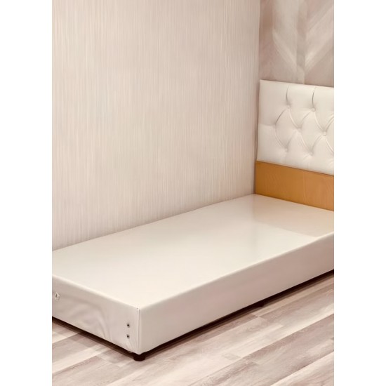 Timeless Luxury: Classic Wooden Box Bed with Back Rest in Artificial Leather (90x190 cm)