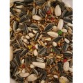 Royal Vogelfutter Bird Food Mix for All Kinds of Birds Rose-ringed Crowned and Medium Parrots 20 kg