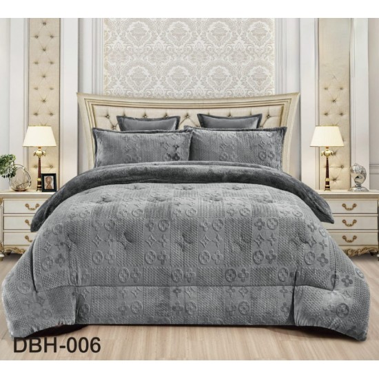 A winter comforter set made of warm fur and comfortable and soft double velvet a set of 6 pieces a velvet comforter on fur a velvet sheet 2 sleeping pillow covers 2 pillowcases 2 decorative pillow covers Dark gray color