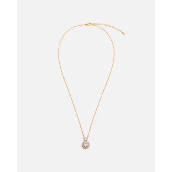 Women's chain with a classic design in a golden color