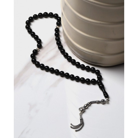 Black rosary in black color with a luxurious design